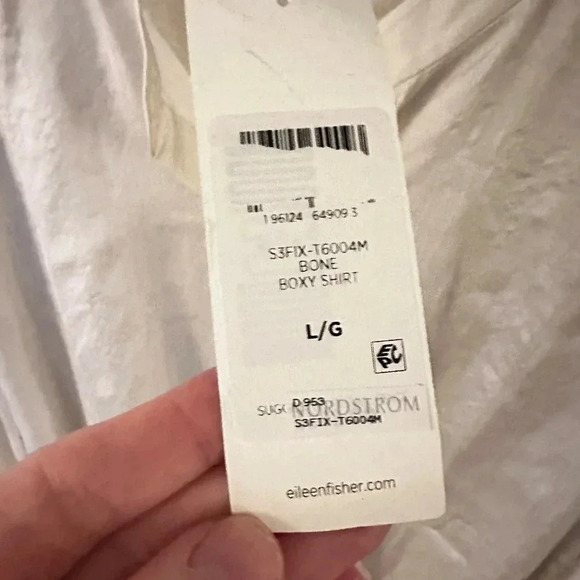 Eileen Fisher NWT 100% Silk Boxy Bone Button Up Large - Picture 12 of 14